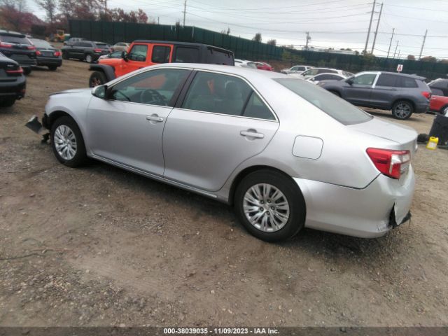 Photo 2 VIN: 4T1BF1FK0EU815381 - TOYOTA CAMRY 