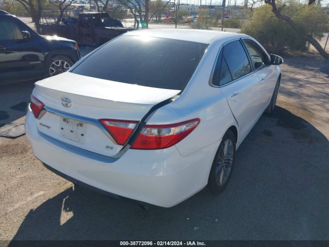 Photo 3 VIN: 4T1BF1FK0FU010451 - TOYOTA CAMRY 