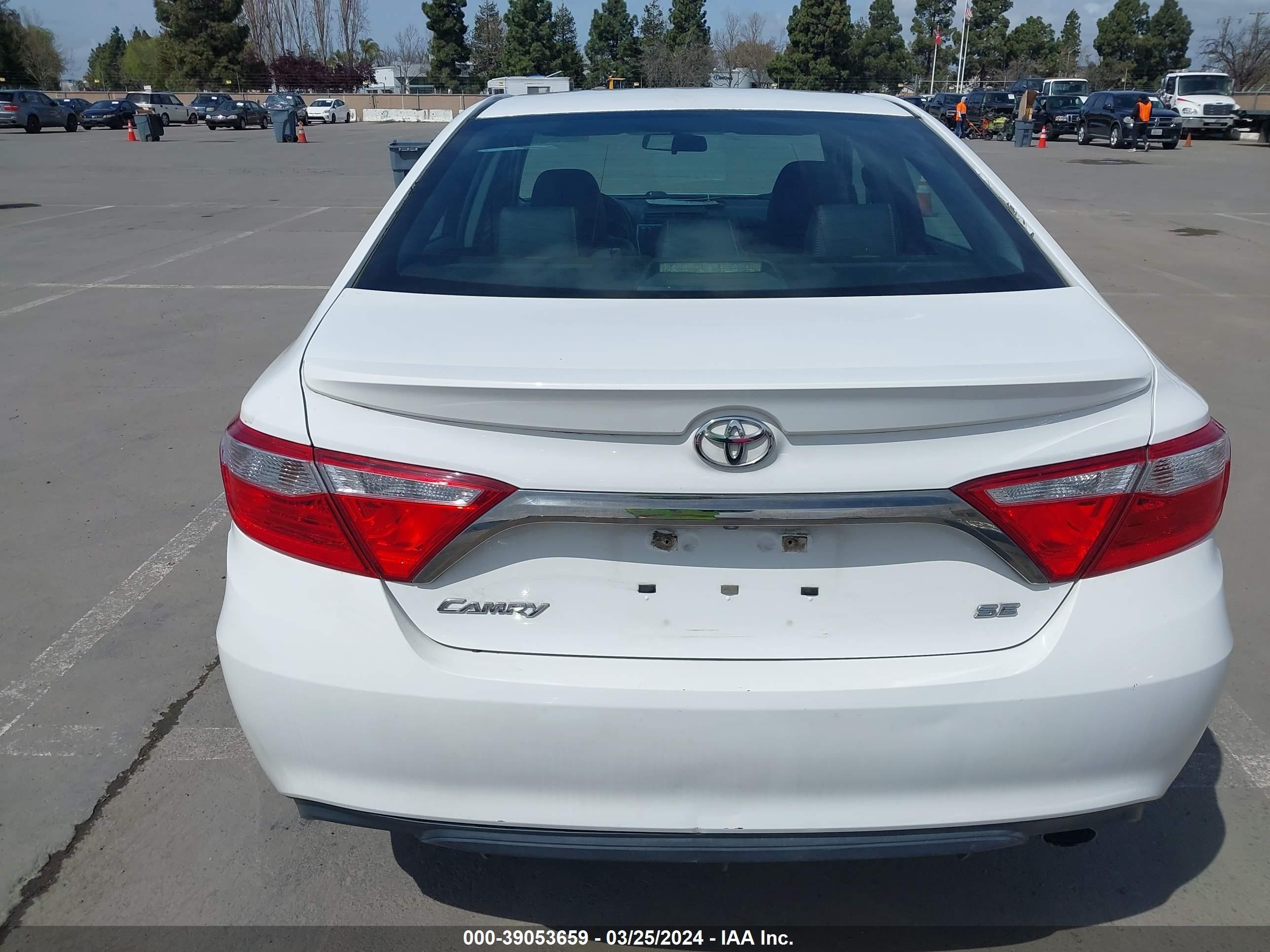 Photo 16 VIN: 4T1BF1FK0FU024320 - TOYOTA CAMRY 