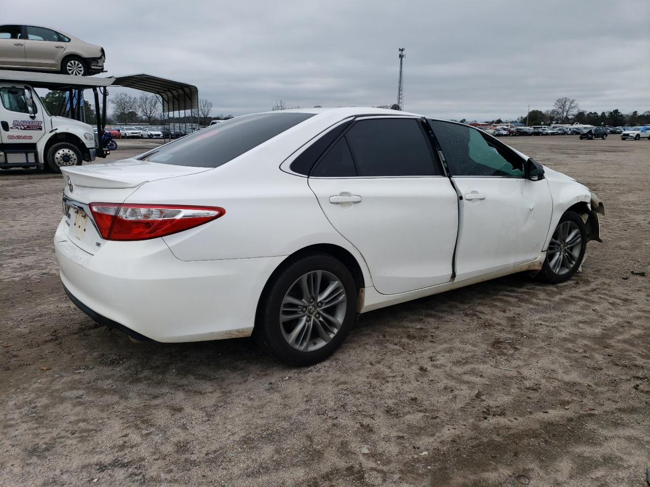 Photo 2 VIN: 4T1BF1FK0FU046401 - TOYOTA CAMRY 