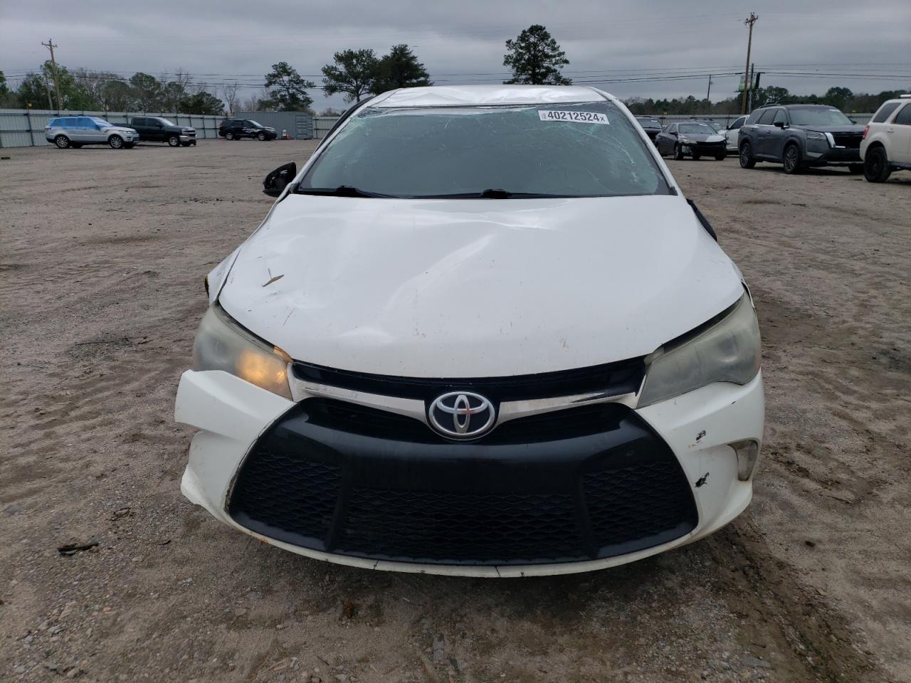 Photo 4 VIN: 4T1BF1FK0FU046401 - TOYOTA CAMRY 