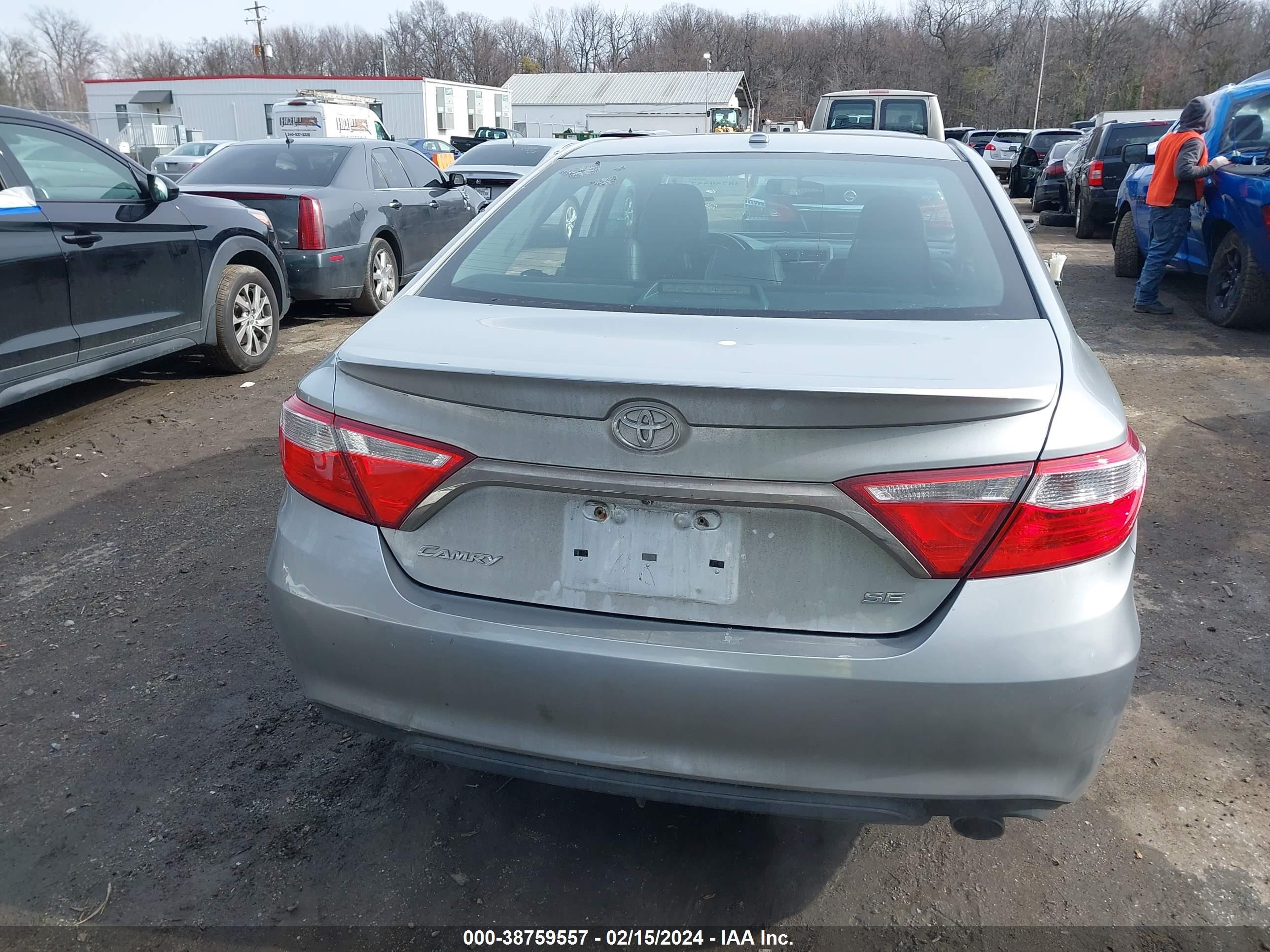 Photo 15 VIN: 4T1BF1FK0FU493200 - TOYOTA CAMRY 