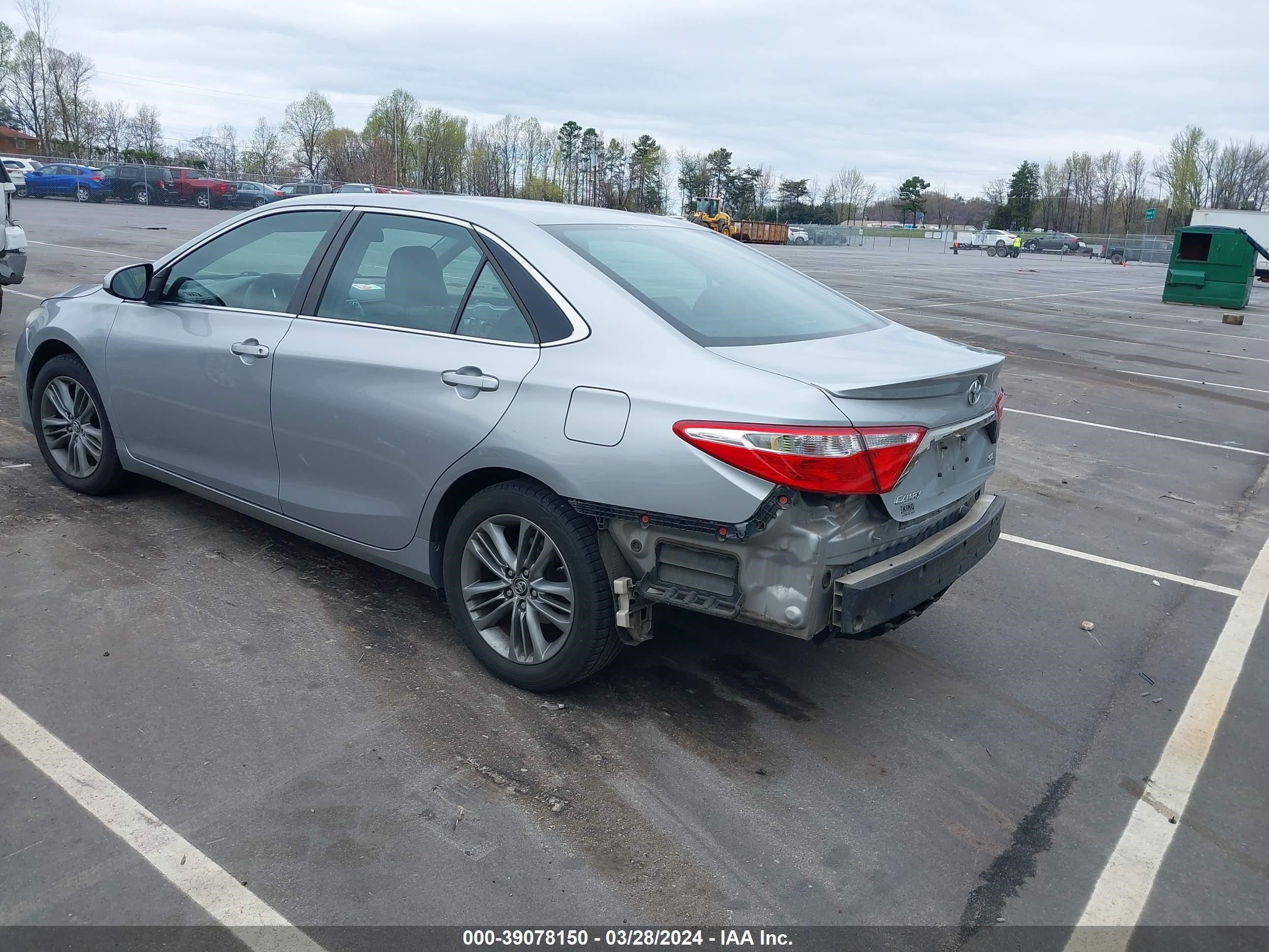 Photo 2 VIN: 4T1BF1FK0FU875825 - TOYOTA CAMRY 