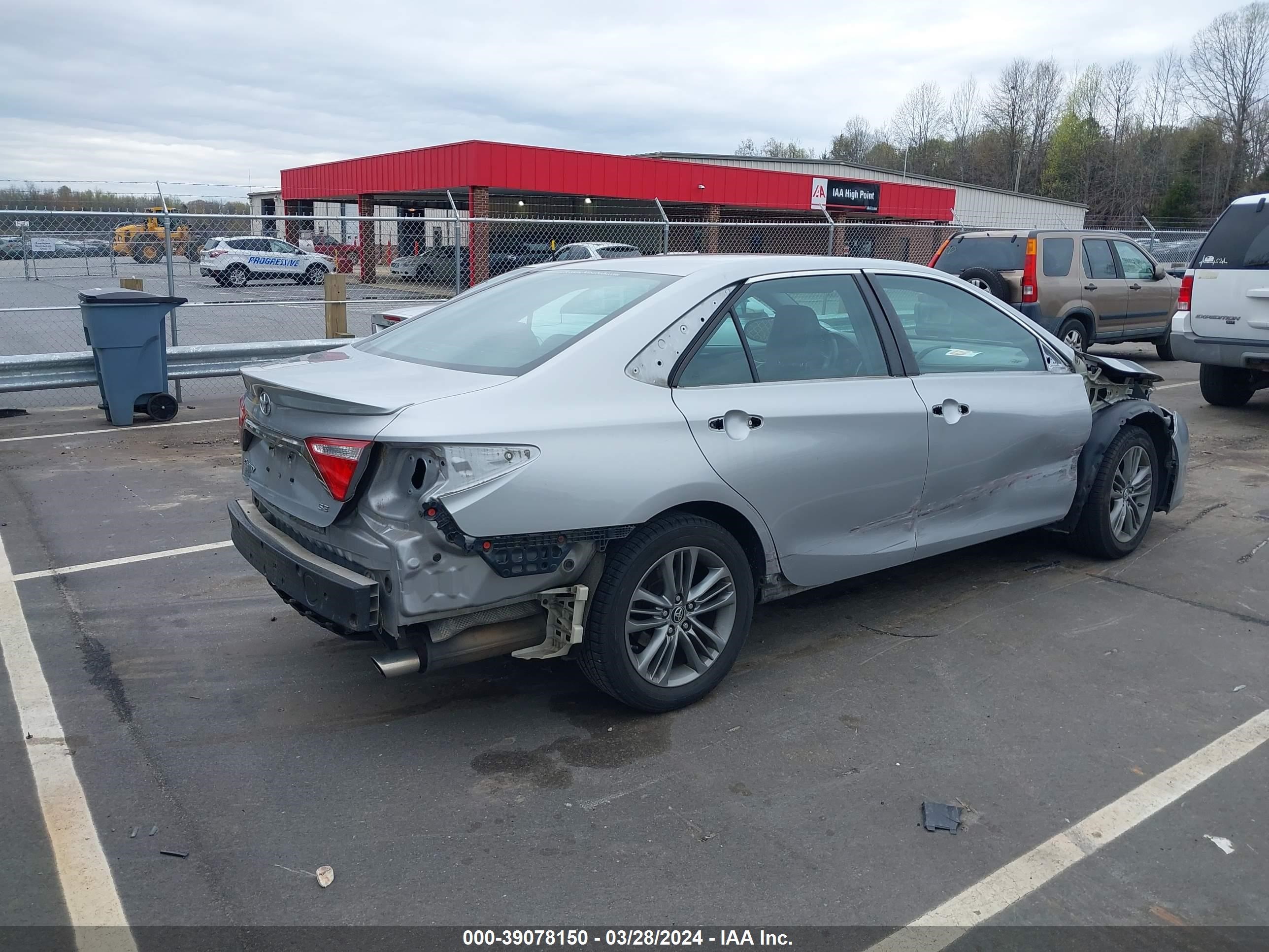 Photo 3 VIN: 4T1BF1FK0FU875825 - TOYOTA CAMRY 