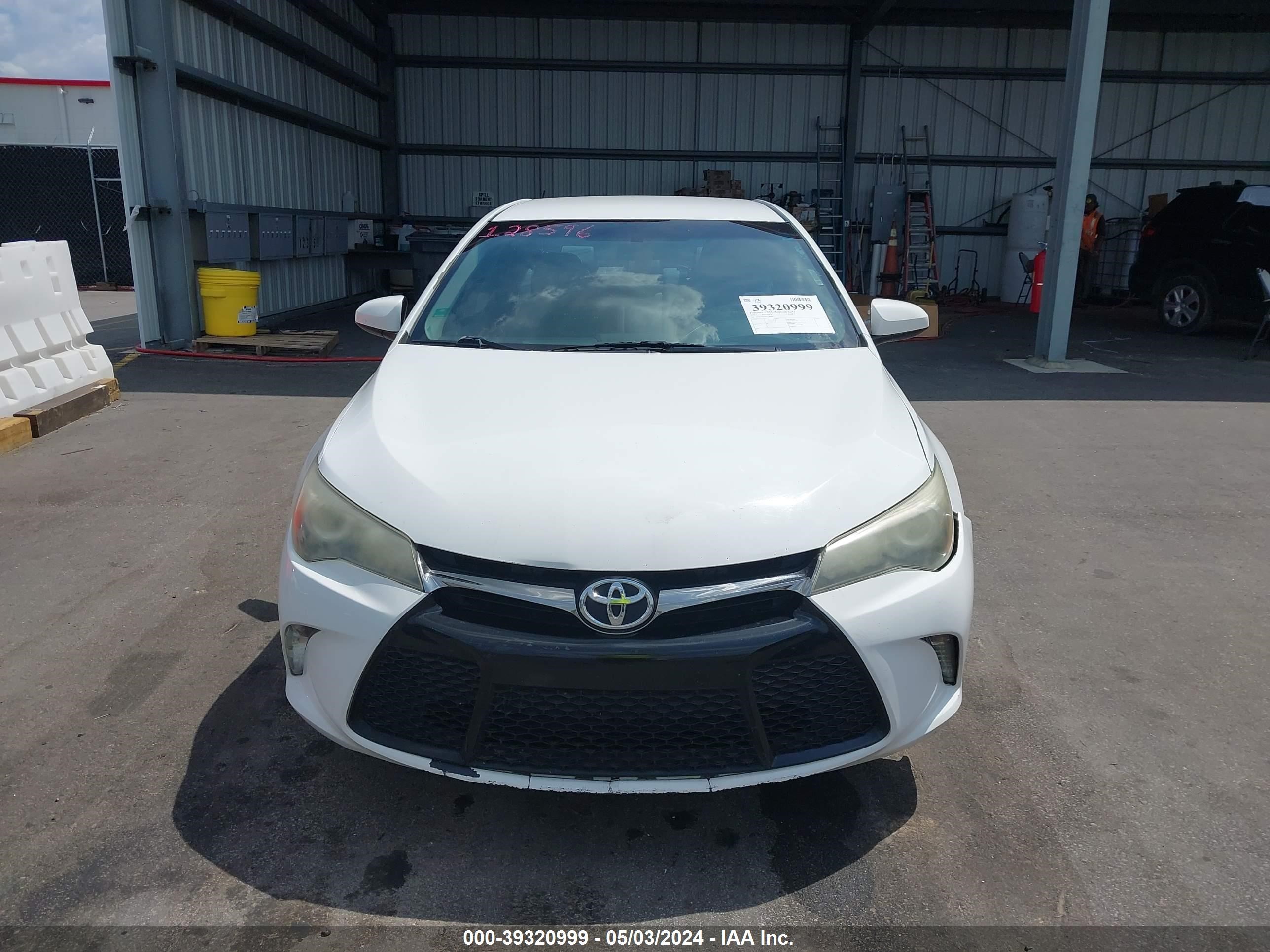 Photo 10 VIN: 4T1BF1FK0GU128596 - TOYOTA CAMRY 