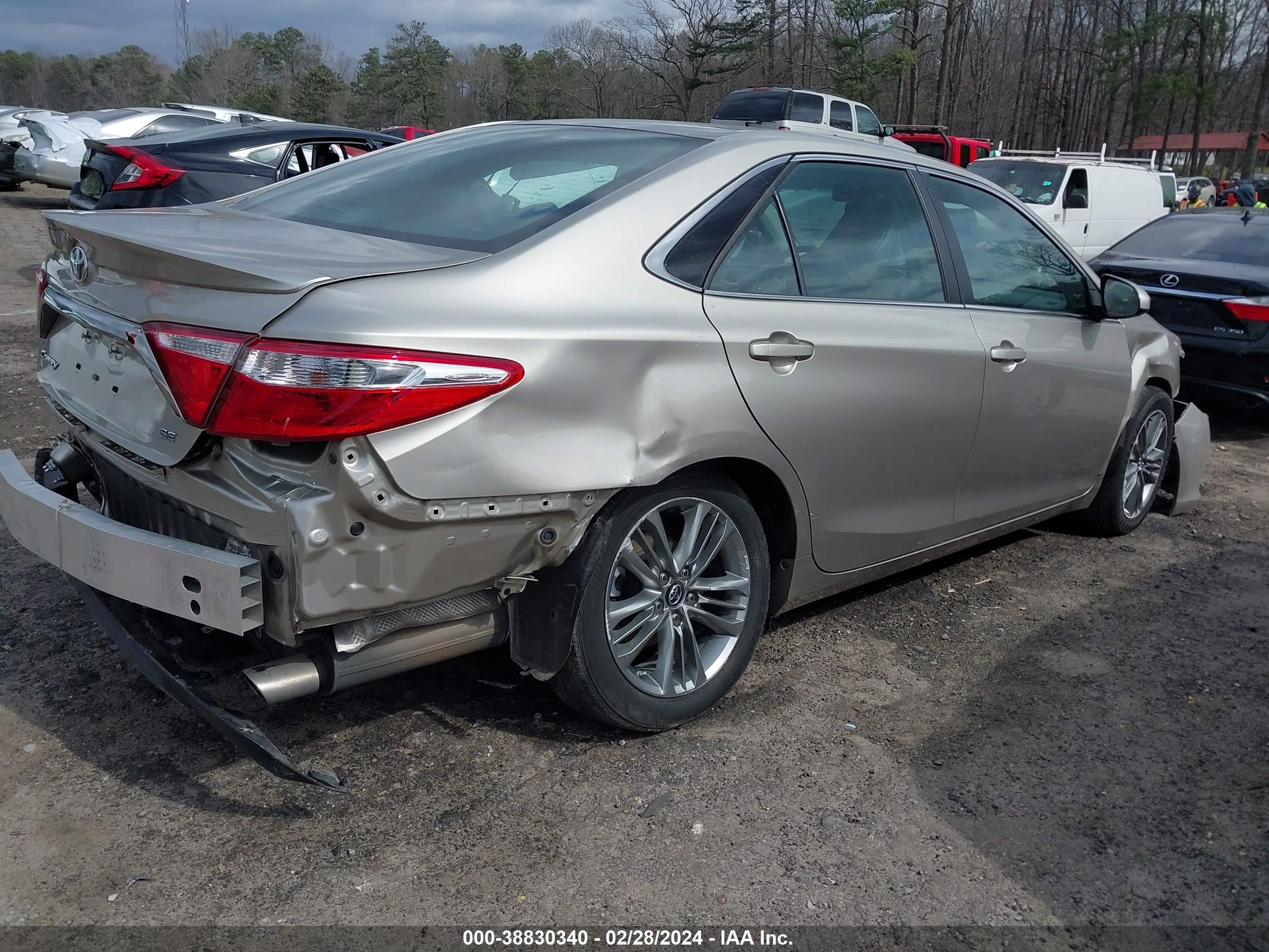 Photo 3 VIN: 4T1BF1FK0GU220582 - TOYOTA CAMRY 