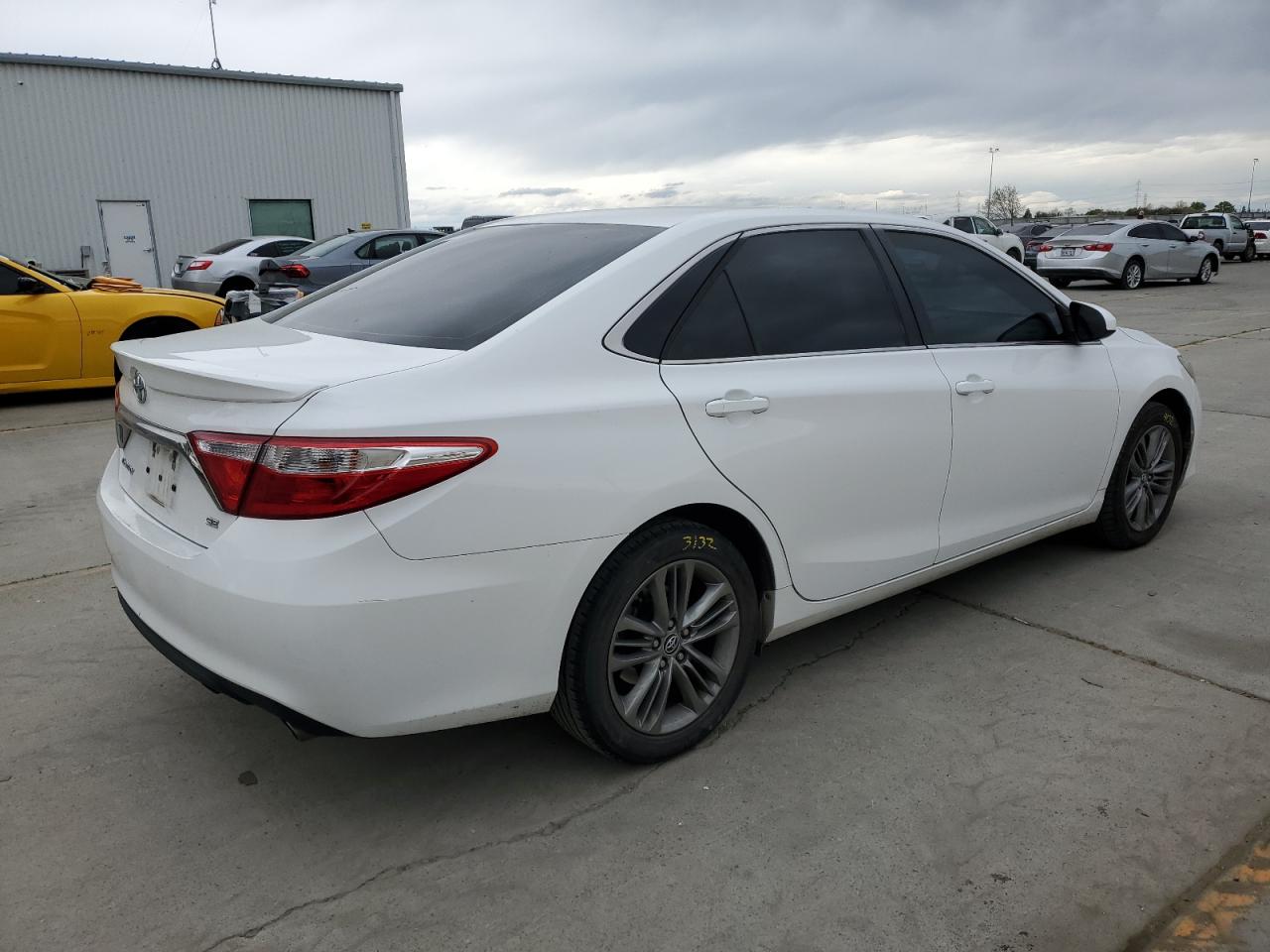 Photo 2 VIN: 4T1BF1FK0GU509929 - TOYOTA CAMRY 