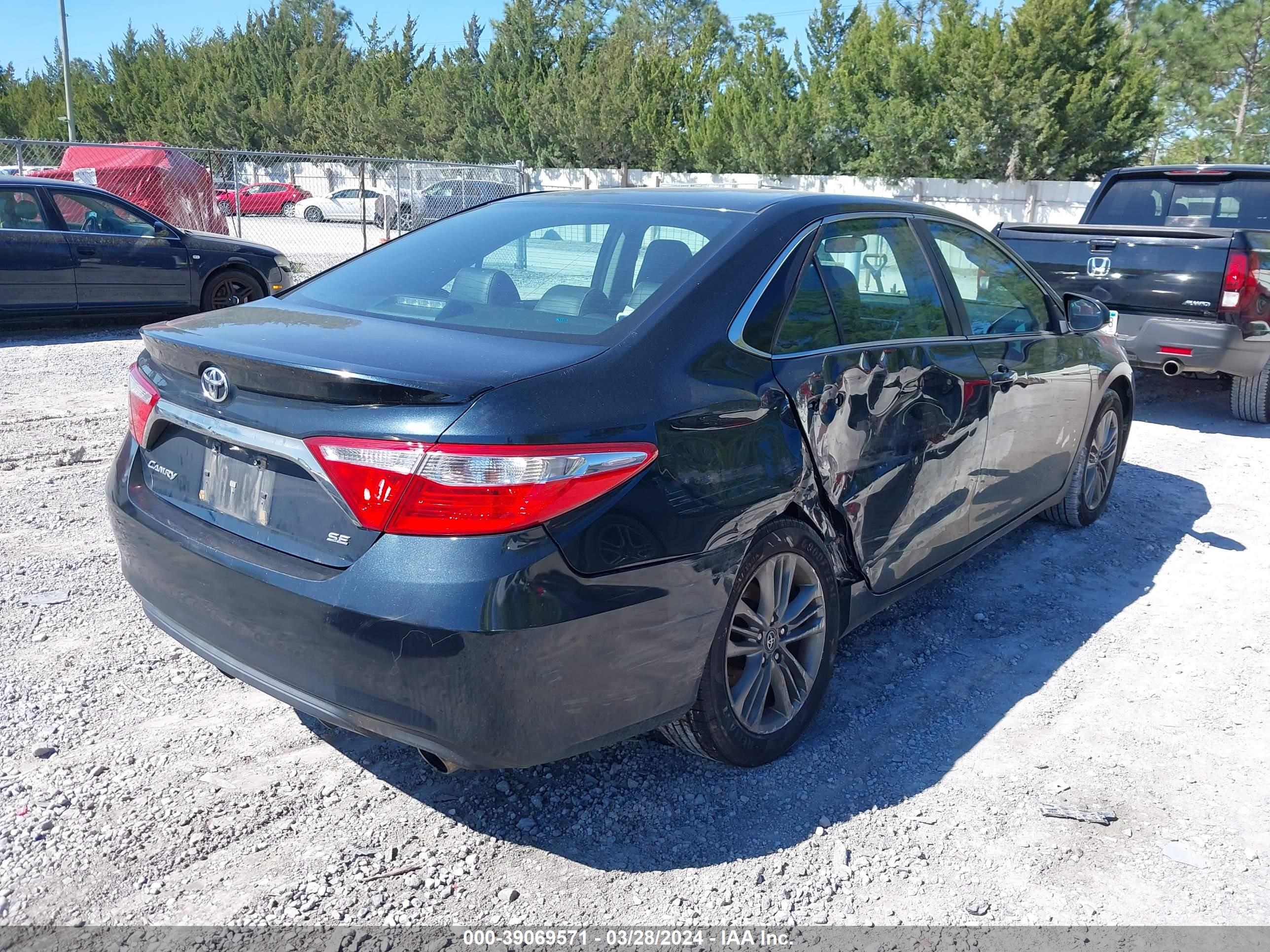 Photo 3 VIN: 4T1BF1FK0HU370337 - TOYOTA CAMRY 