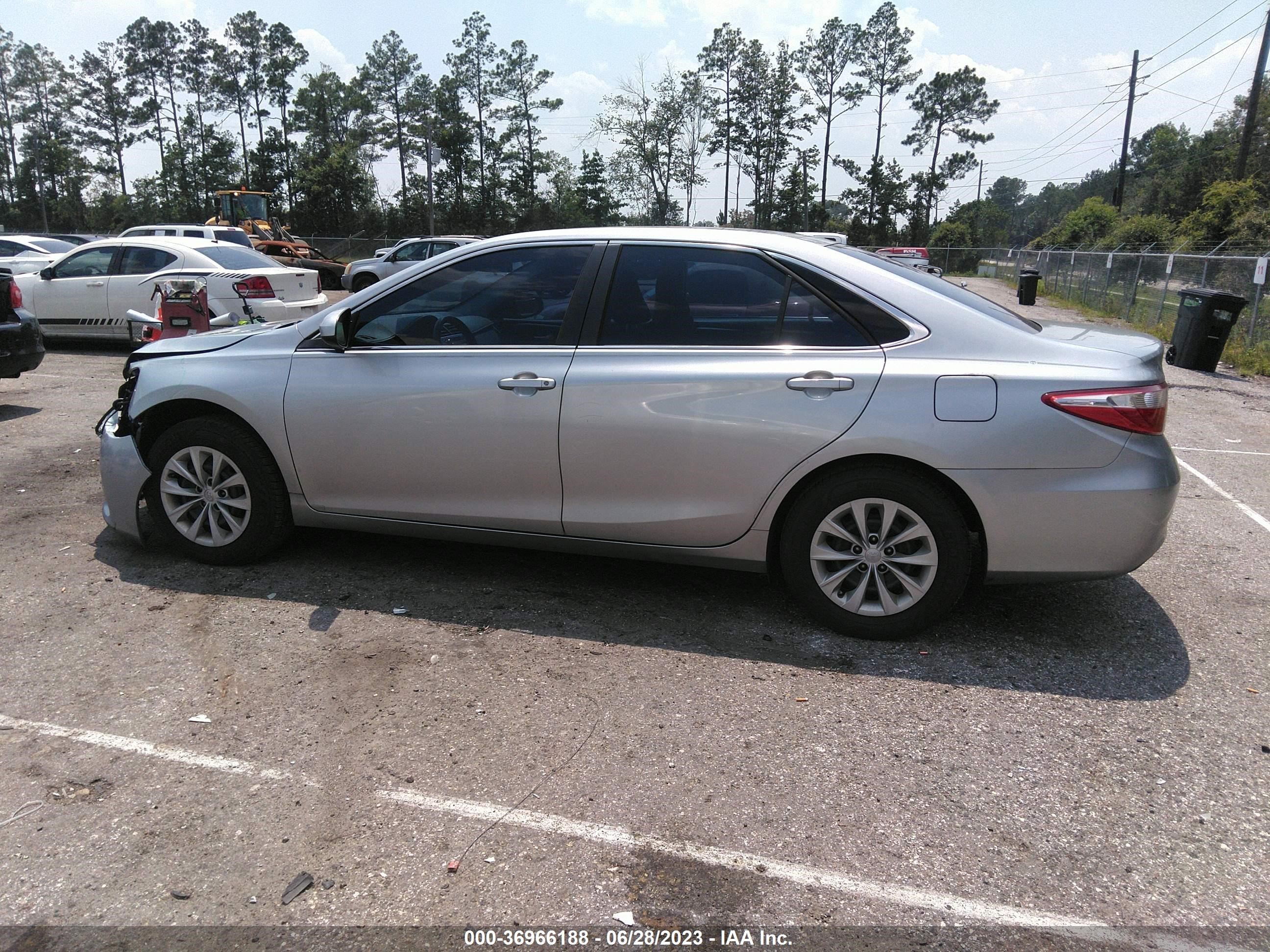 Photo 13 VIN: 4T1BF1FK0HU386991 - TOYOTA CAMRY 