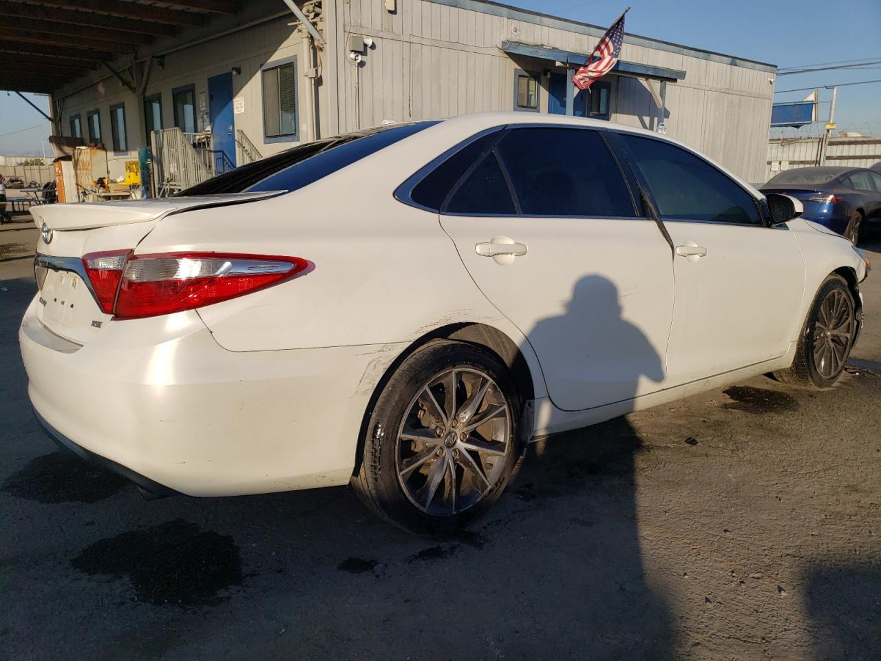 Photo 2 VIN: 4T1BF1FK0HU408469 - TOYOTA CAMRY 