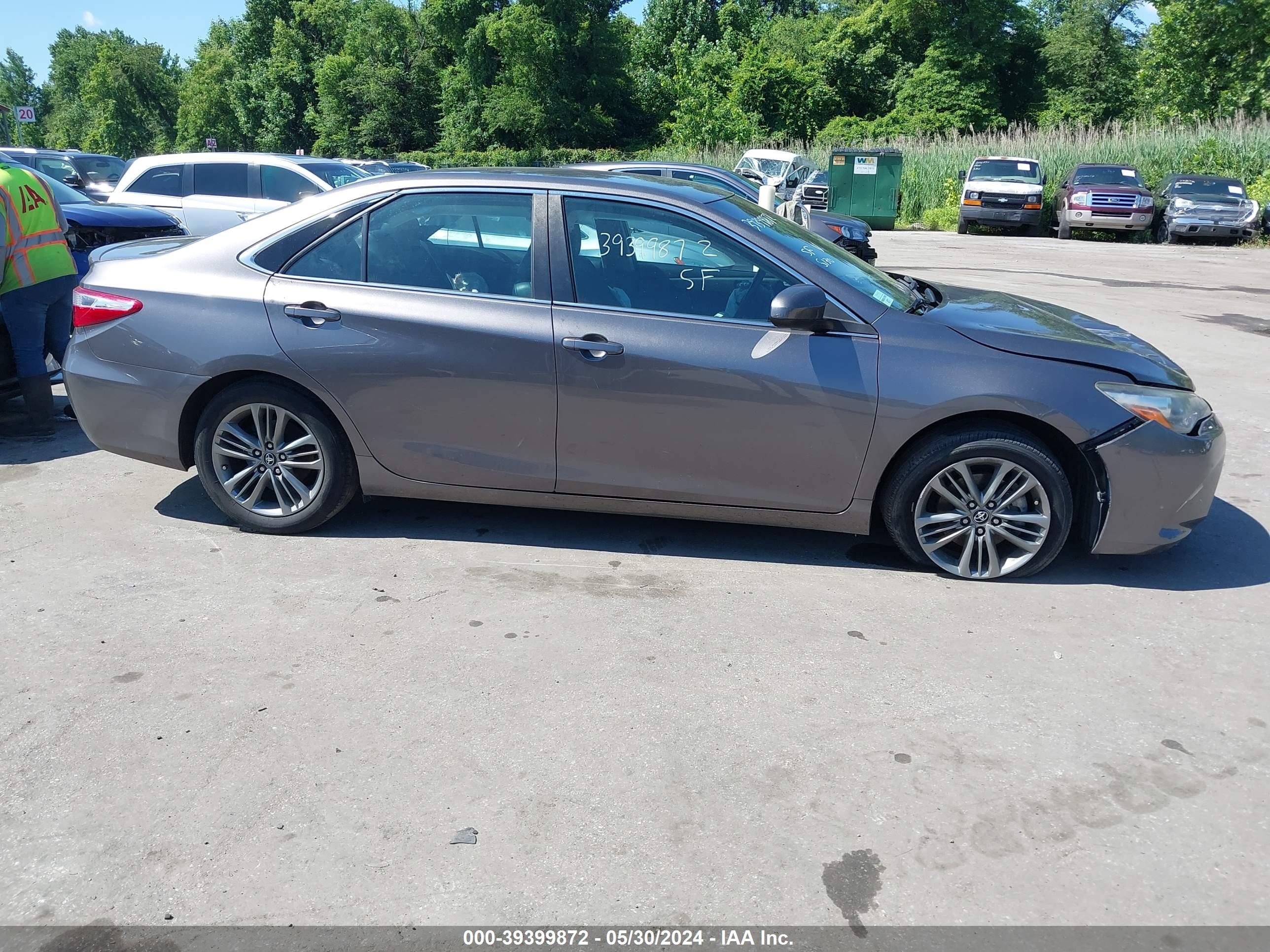 Photo 12 VIN: 4T1BF1FK0HU744770 - TOYOTA CAMRY 