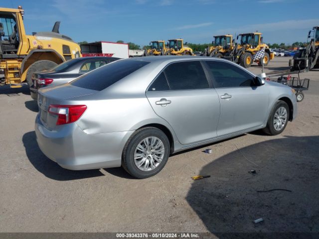 Photo 3 VIN: 4T1BF1FK1CU044751 - TOYOTA CAMRY 