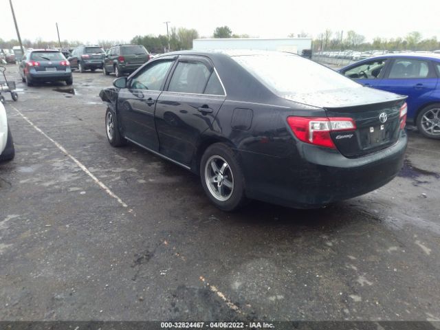 Photo 2 VIN: 4T1BF1FK1CU054552 - TOYOTA CAMRY 