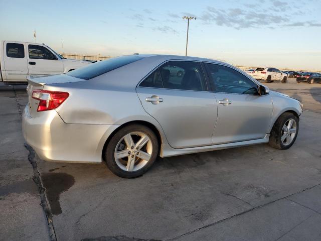 Photo 2 VIN: 4T1BF1FK1CU058147 - TOYOTA CAMRY 