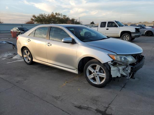 Photo 3 VIN: 4T1BF1FK1CU058147 - TOYOTA CAMRY 