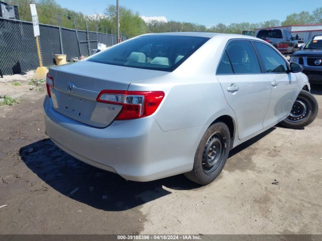 Photo 3 VIN: 4T1BF1FK1CU061517 - TOYOTA CAMRY 