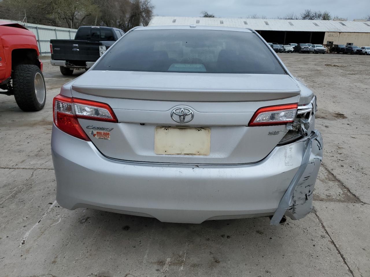 Photo 5 VIN: 4T1BF1FK1CU082027 - TOYOTA CAMRY 