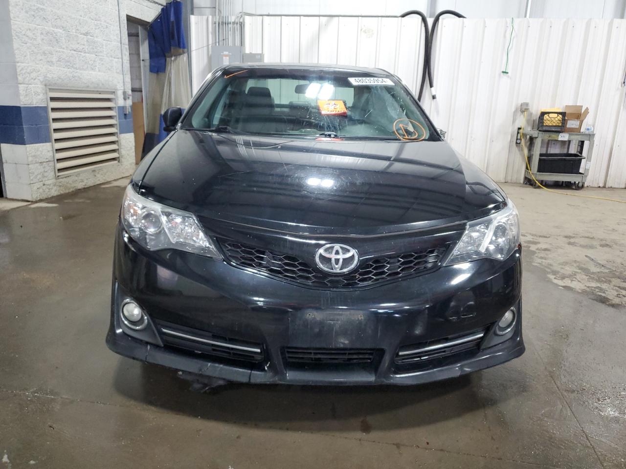 Photo 4 VIN: 4T1BF1FK1CU115964 - TOYOTA CAMRY 