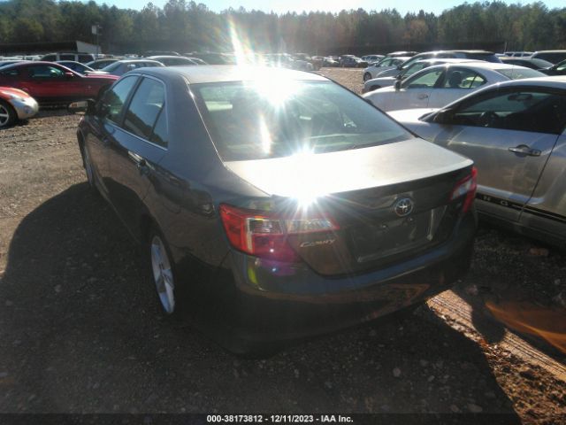 Photo 2 VIN: 4T1BF1FK1CU169118 - TOYOTA CAMRY 