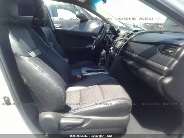 Photo 4 VIN: 4T1BF1FK1CU555067 - TOYOTA CAMRY 