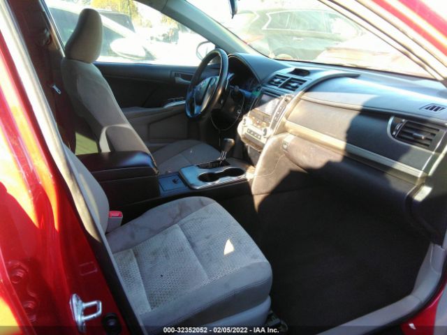 Photo 4 VIN: 4T1BF1FK1CU583791 - TOYOTA CAMRY 