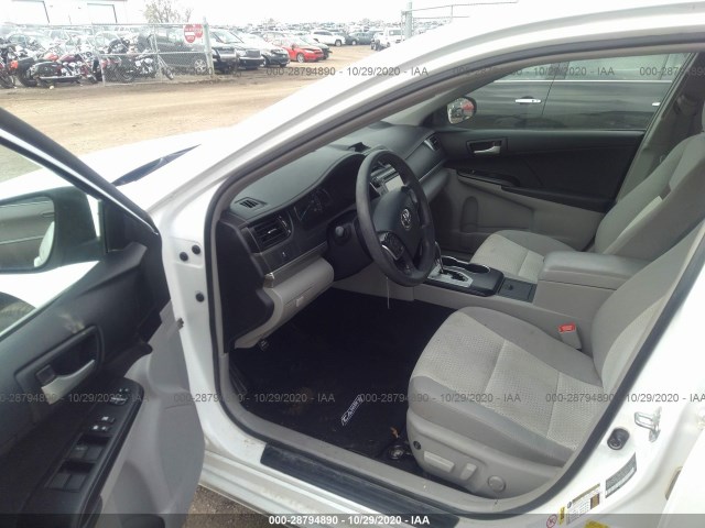 Photo 4 VIN: 4T1BF1FK1CU585881 - TOYOTA CAMRY 