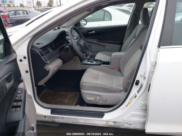 Photo 4 VIN: 4T1BF1FK1CU607765 - TOYOTA CAMRY 