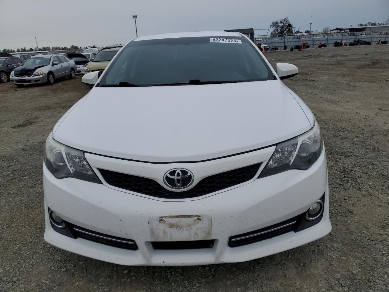 Photo 4 VIN: 4T1BF1FK1DU223535 - TOYOTA CAMRY 