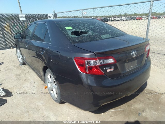 Photo 2 VIN: 4T1BF1FK1DU237970 - TOYOTA CAMRY 