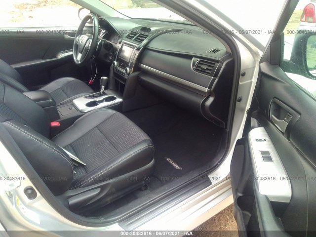 Photo 4 VIN: 4T1BF1FK1DU260830 - TOYOTA CAMRY 