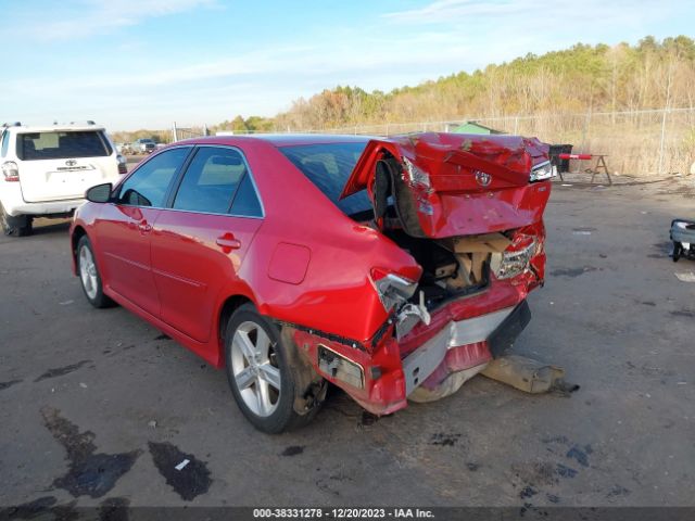 Photo 2 VIN: 4T1BF1FK1DU659947 - TOYOTA CAMRY 