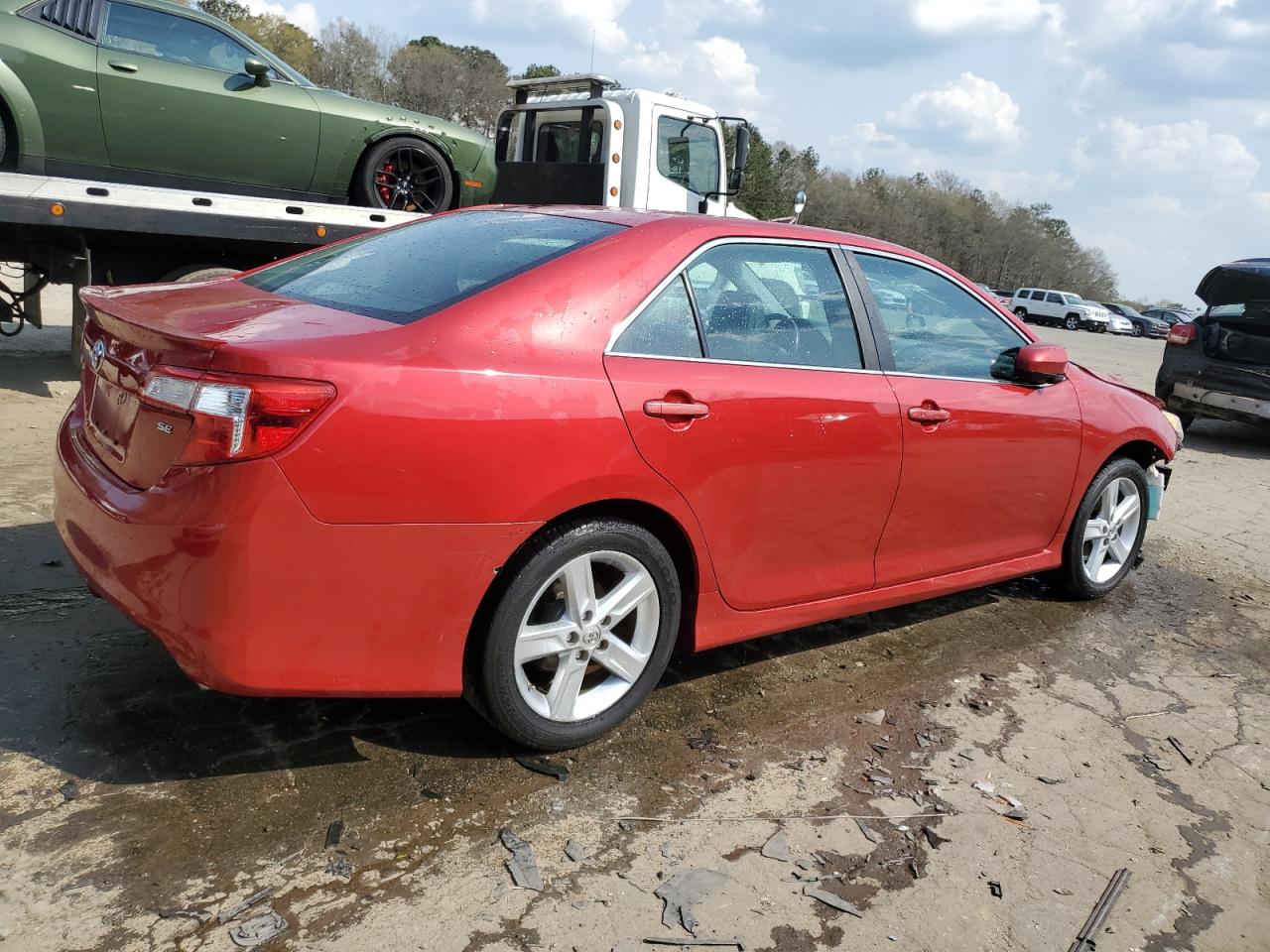 Photo 2 VIN: 4T1BF1FK1DU685142 - TOYOTA CAMRY 