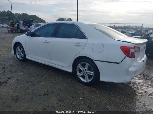 Photo 2 VIN: 4T1BF1FK1DU693208 - TOYOTA CAMRY 