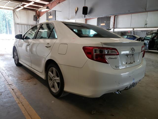 Photo 2 VIN: 4T1BF1FK1DU704577 - TOYOTA CAMRY 