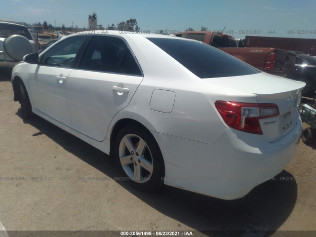 Photo 2 VIN: 4T1BF1FK1DU715689 - TOYOTA CAMRY 