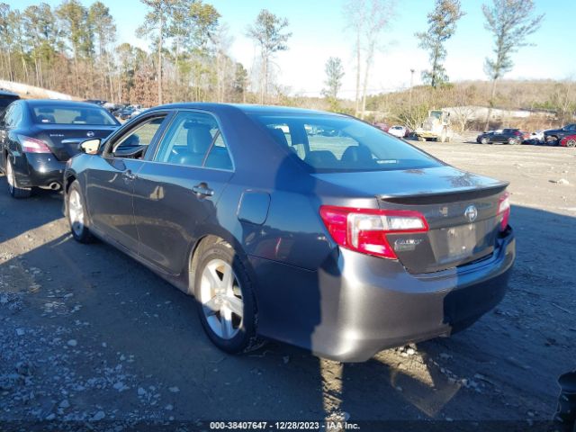 Photo 2 VIN: 4T1BF1FK1EU374652 - TOYOTA CAMRY 