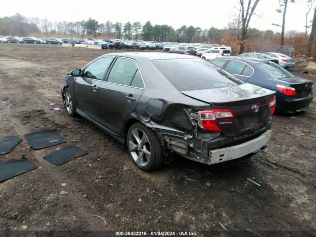 Photo 2 VIN: 4T1BF1FK1EU381228 - TOYOTA CAMRY 