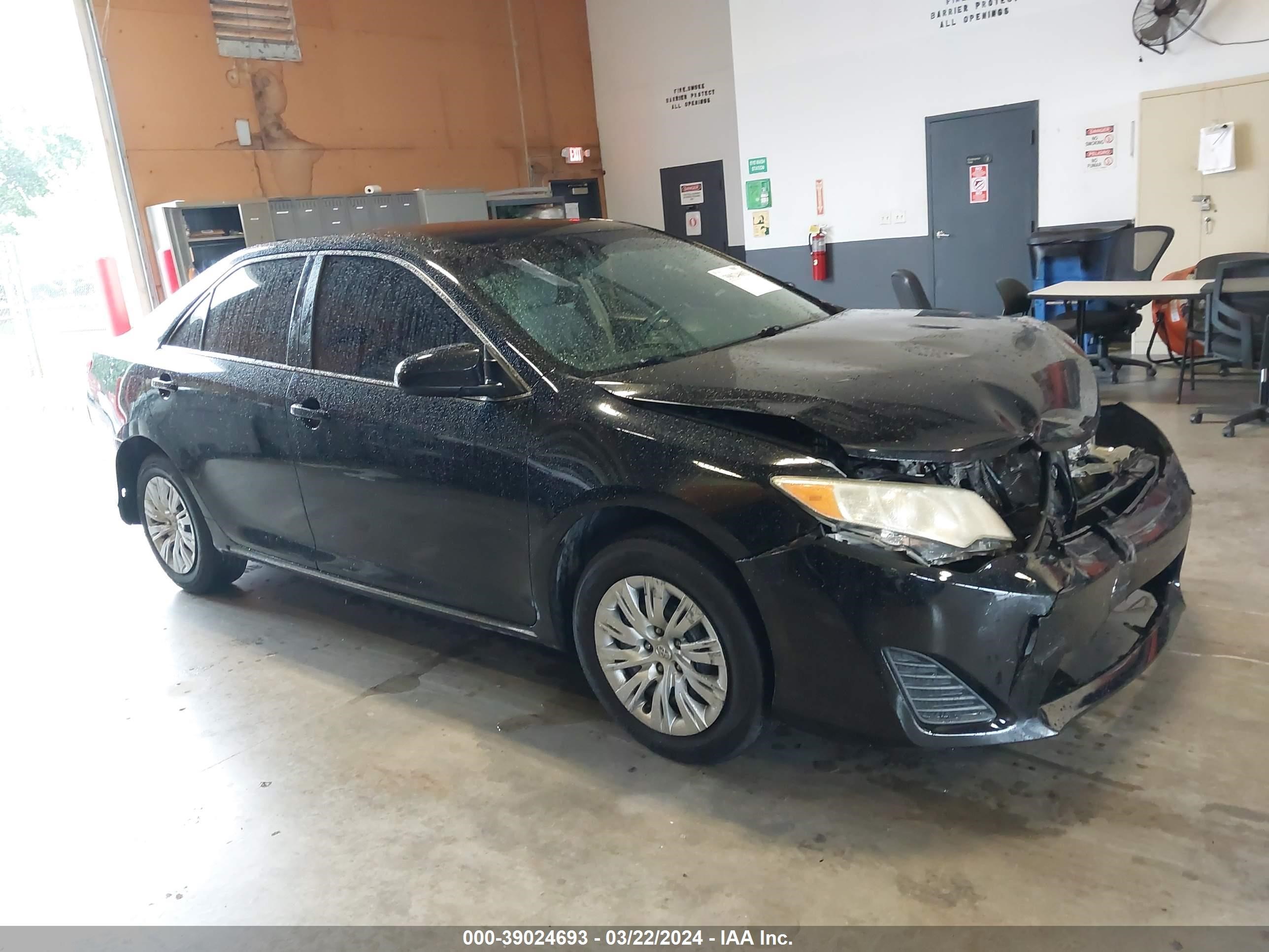 Photo 0 VIN: 4T1BF1FK1EU436325 - TOYOTA CAMRY 