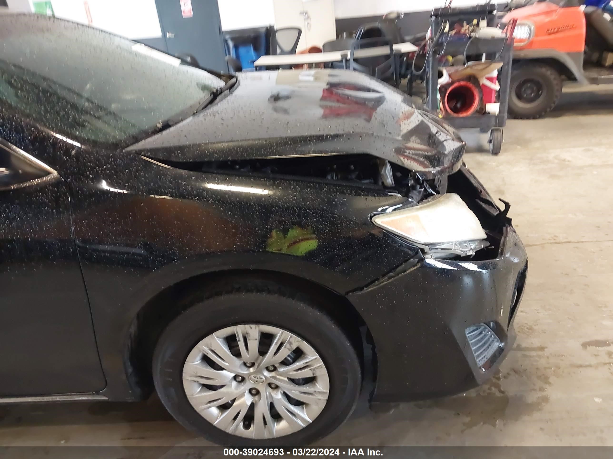 Photo 12 VIN: 4T1BF1FK1EU436325 - TOYOTA CAMRY 