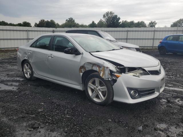 Photo 3 VIN: 4T1BF1FK1EU456090 - TOYOTA CAMRY L 