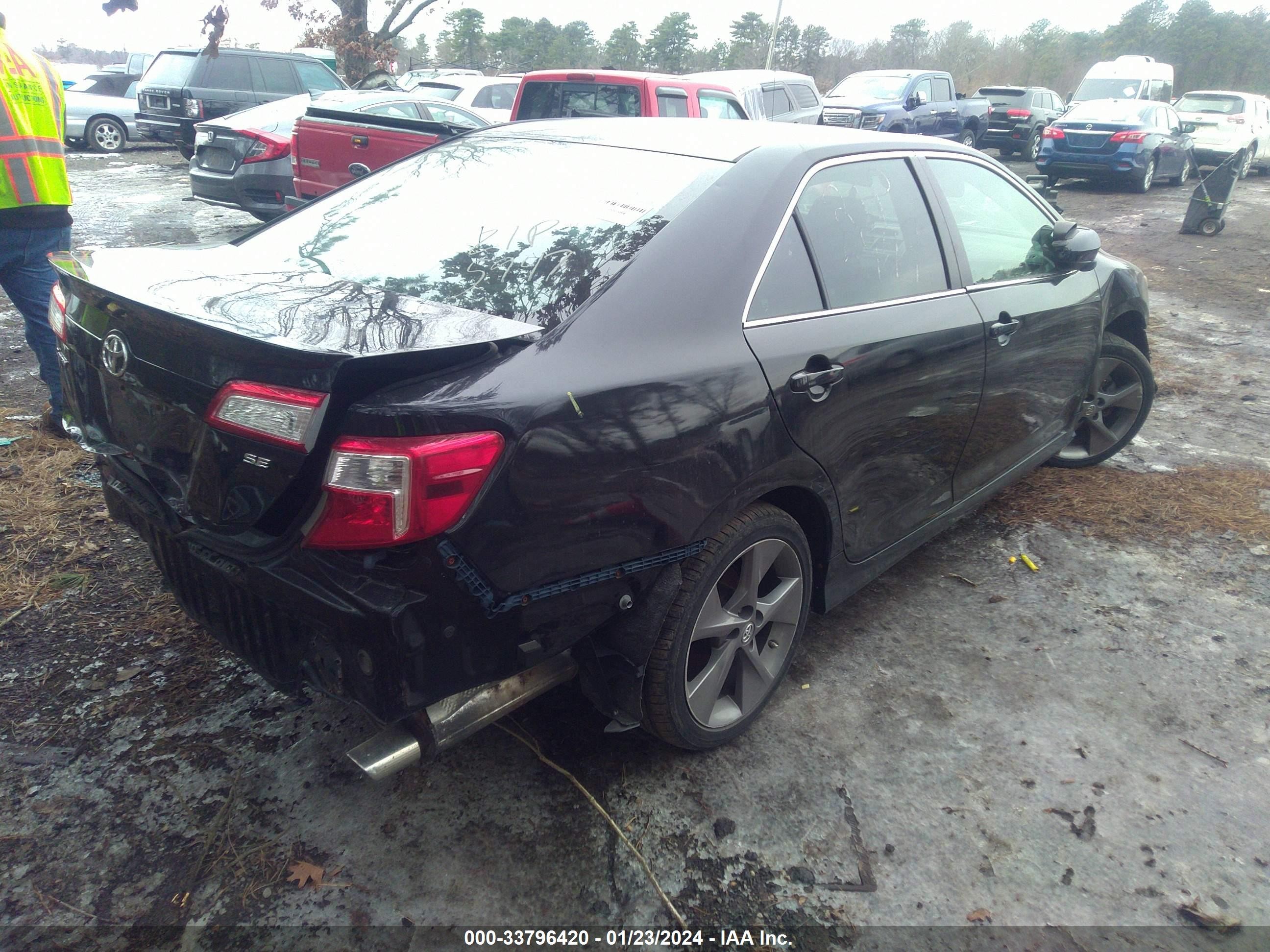 Photo 3 VIN: 4T1BF1FK1EU762416 - TOYOTA CAMRY 