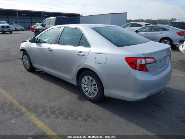 Photo 2 VIN: 4T1BF1FK1EU769947 - TOYOTA CAMRY L 