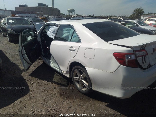 Photo 2 VIN: 4T1BF1FK1EU804650 - TOYOTA CAMRY 