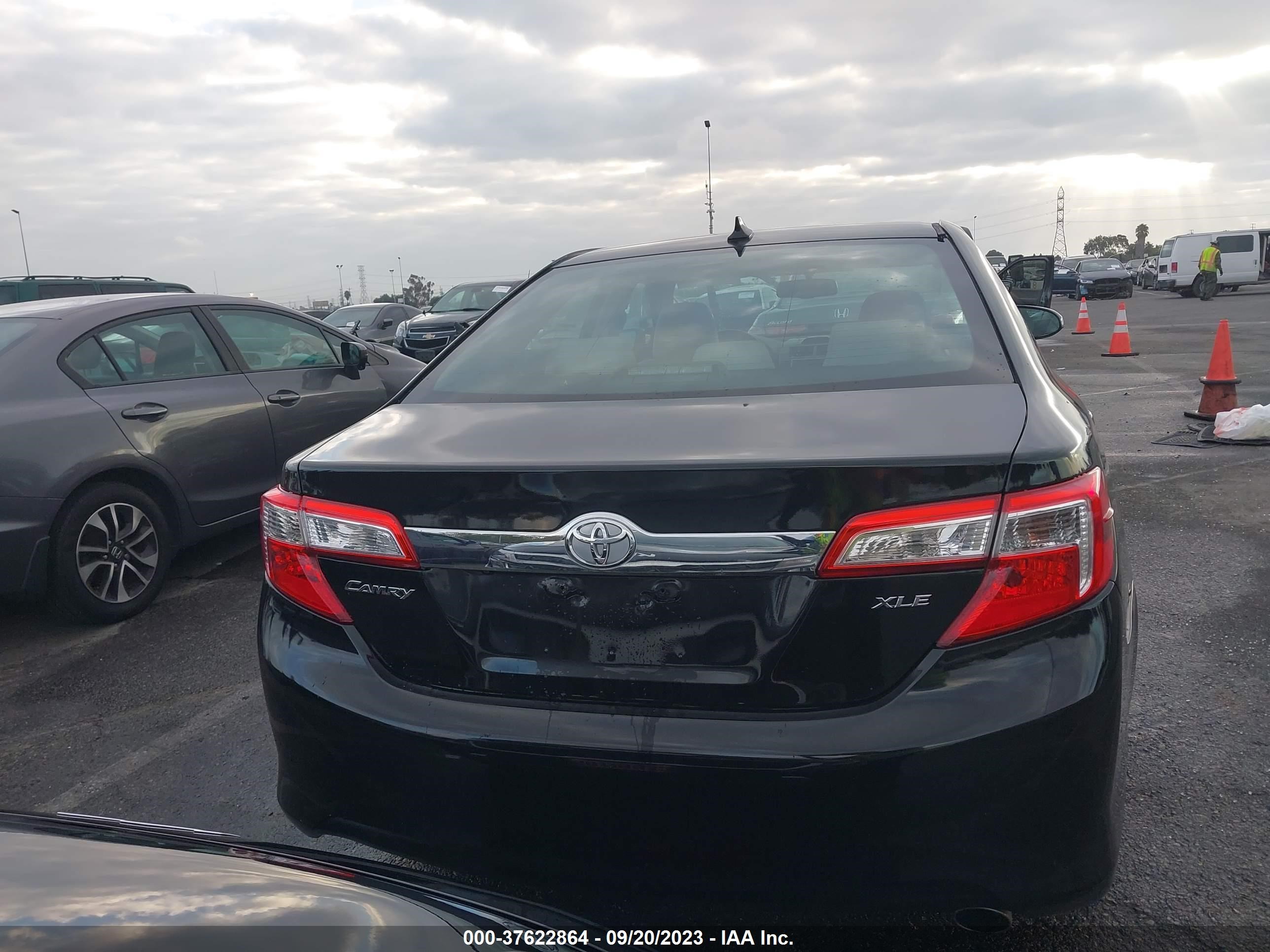 Photo 16 VIN: 4T1BF1FK1EU817754 - TOYOTA CAMRY 