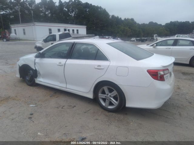 Photo 2 VIN: 4T1BF1FK1EU818497 - TOYOTA CAMRY 