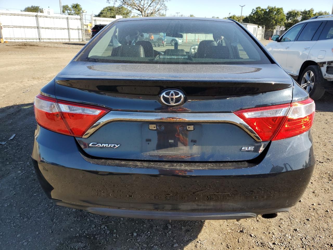 Photo 5 VIN: 4T1BF1FK1FU071811 - TOYOTA CAMRY 