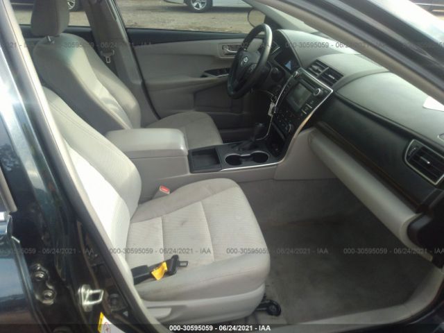 Photo 4 VIN: 4T1BF1FK1FU931450 - TOYOTA CAMRY 