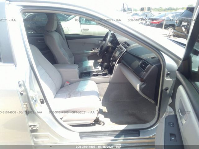 Photo 4 VIN: 4T1BF1FK1FU950421 - TOYOTA CAMRY 