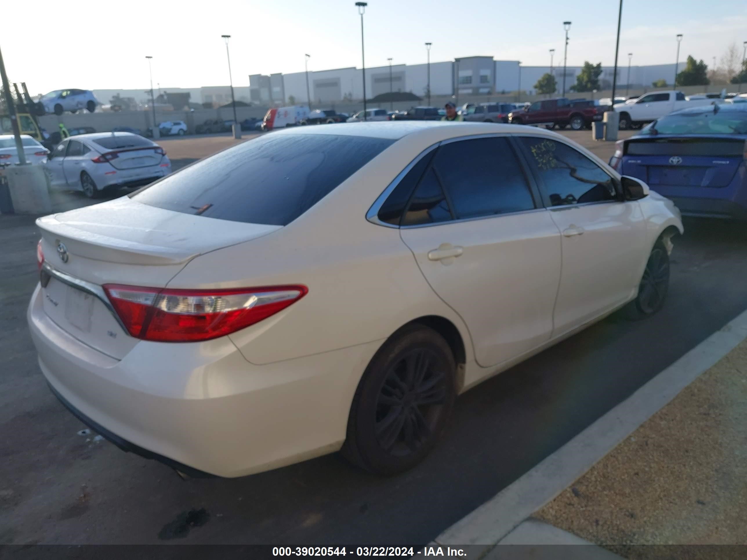 Photo 3 VIN: 4T1BF1FK1GU122659 - TOYOTA CAMRY 