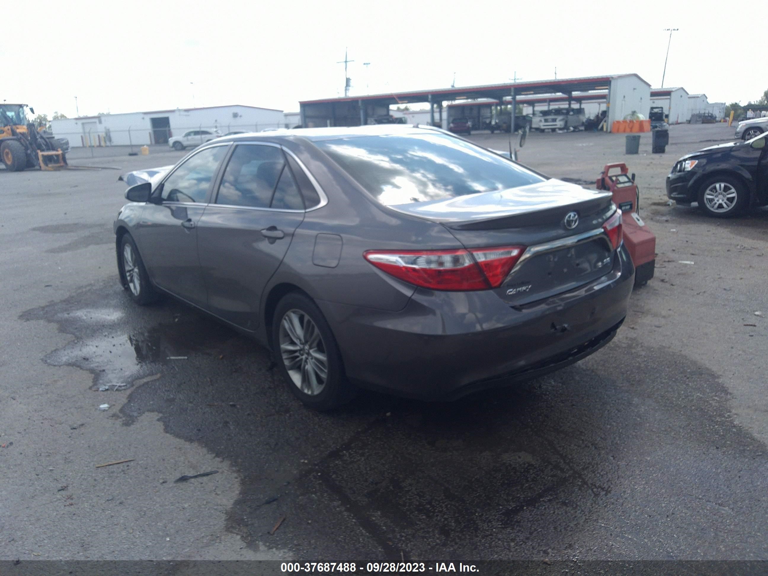 Photo 2 VIN: 4T1BF1FK1GU544124 - TOYOTA CAMRY LE 